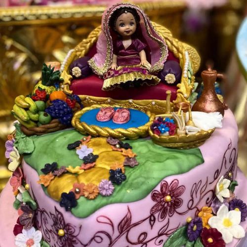 Radharani royal throne cake