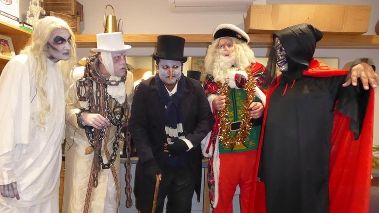Christmas Drama Has Audience Enthralled