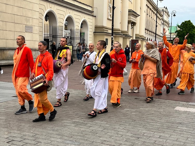 Harinama Sankirtana Tour Continues To Visit Many Baltic and European Cities This Summer