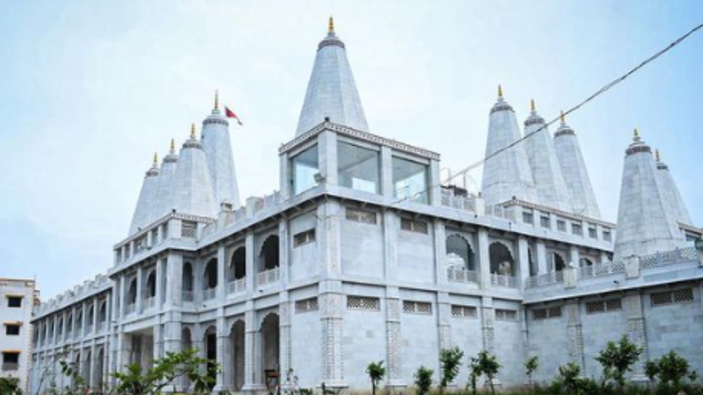 Stunning marble exterior of the temple.